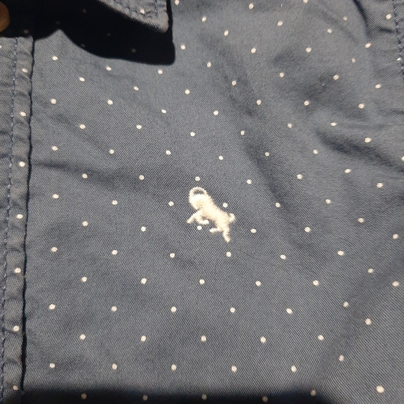 Button up shirt - Picture 2 of 2